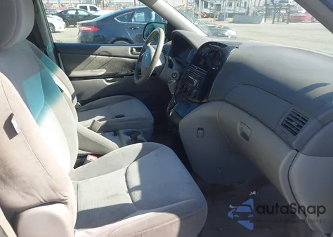 2005 Toyota Sienna Le из США, поврежденный, VIN 5TDZA23C55S323972